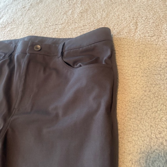 Vuori MetaTwill Pant Athletic Slim Size 36x30” Color Gray V4021-S - Picture 6 of 14